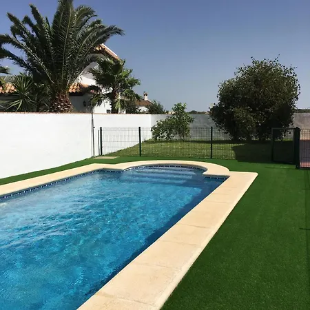 Elena Solo Familias Y Parejas Holiday home *
